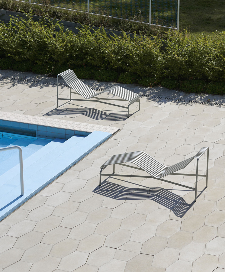 HAY Palissade Chaise Longue aus pulverbeschichtetem Stahl in Silber - Bild 2