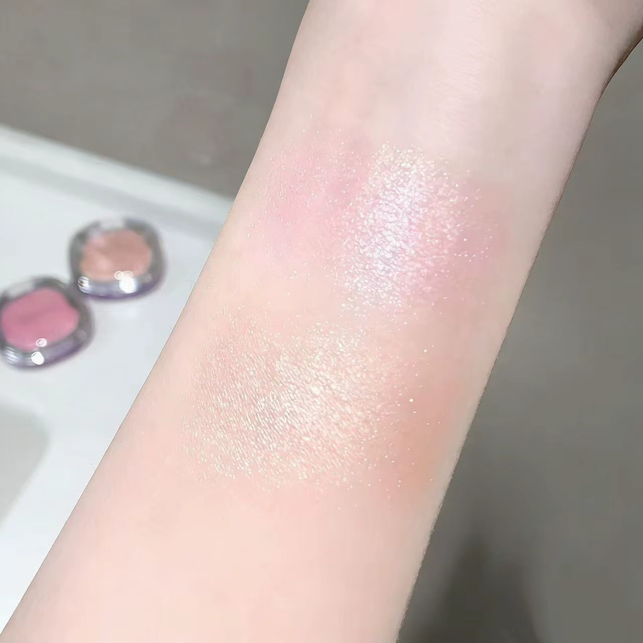 Kodyboll Schimmer-Highlighter-Puder, Transparent - Bild 3