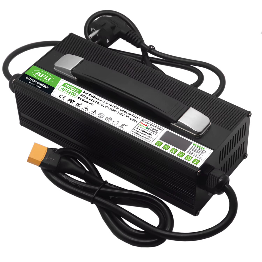 AFU Lithium-Ionen-Akku-Ladegerät mit LCD-Display und Wärmeableitung, 100,8 V 10 A, USB-Anschlüsse, Schwarz - Bild 5