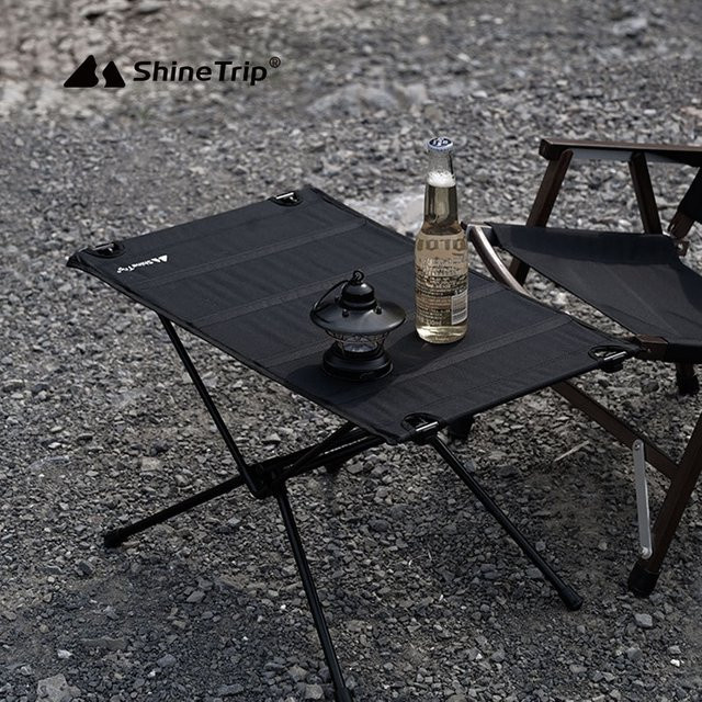 Shine Trip Tragbarer Outdoor Klapptisch aus Aluminiumlegierung und Stoff in Grün - Bild 1