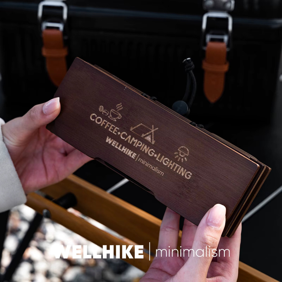 WELLHIKE Lunchbox aus Metall in Braun mit Holzplanken-Textur im Retro-Design für Outdoor, Camping und Picknick - Bild 4
