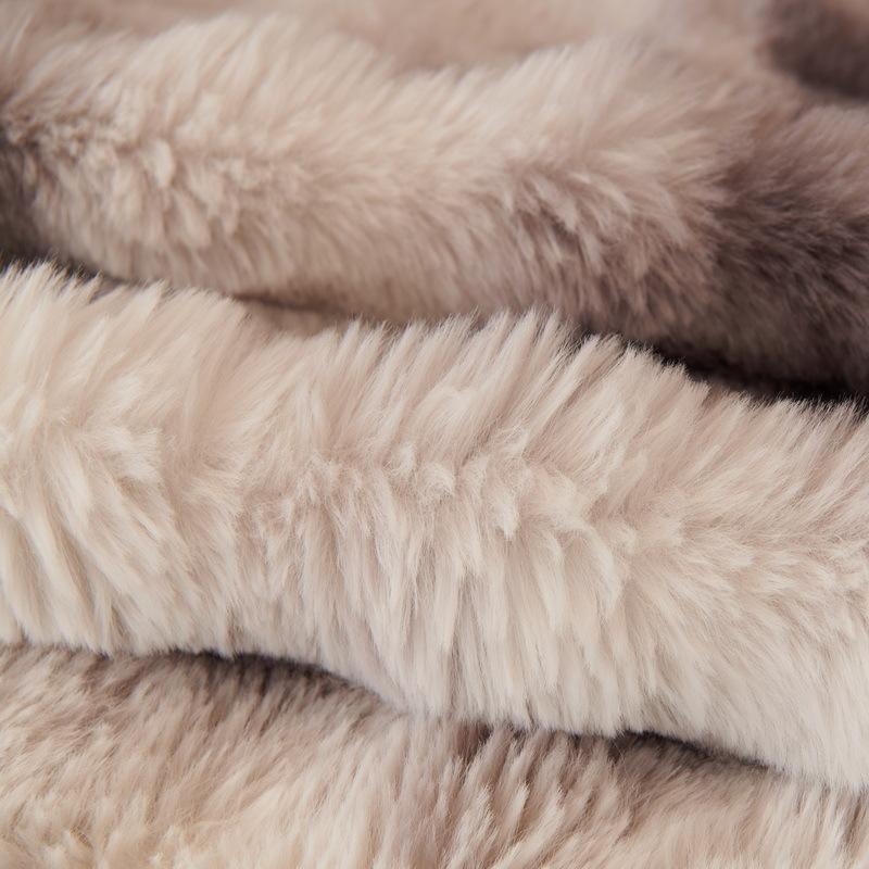 Super Six Plüsch-Sofabezug aus Fleece mit Anti-Rutsch-Funktion, warmes Sofatuch für Winter und Haustiere, B/T: 180 x 130 cm - Bild 3