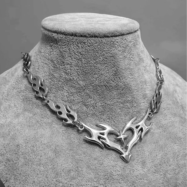 YiYuYiHua Anhänger Flammen-Herz, Silber, Unisex - Bild 1