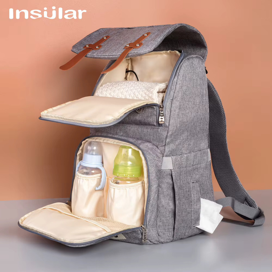 Insel Baby Wickeltasche als Rucksack mit USB-Anschluss und Haken, wasserdichte Stilltasche für unterwegs in Schwarz oder Grün - Bild 4