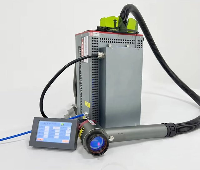 Tragbare Laserreinigungsmaschine zur Rostentfernung in Grau mit 50W, 100W oder 1000W Leistung - Bild 1