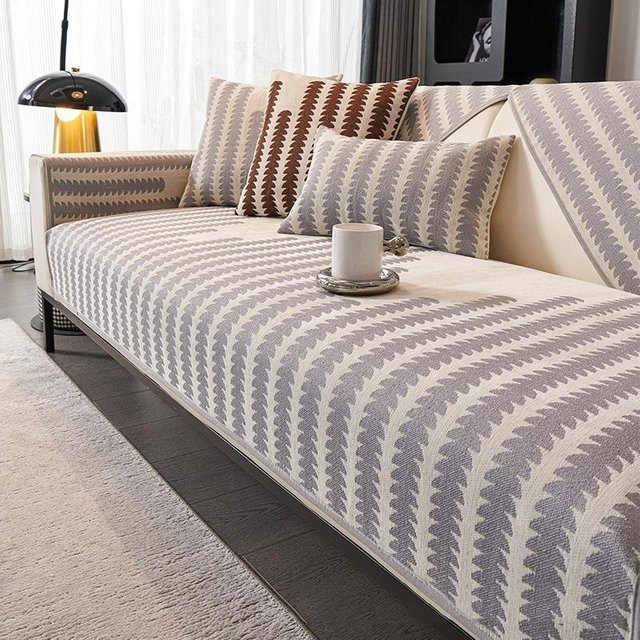 Chenille Sofakissen mit Streifen-Design in Grau, halbrunde Sitzmatte für alle Jahreszeiten, B/H: 50 x 30 cm - Bild 1