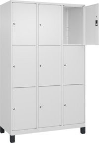 C+P Schließfachschrank Classic PLUS mit 3 Abteilen und Füßen, Farbe RAL 9016 Verkehrsweiß, B/T/H: 120 x 50 x 195 cm - Bild 1
