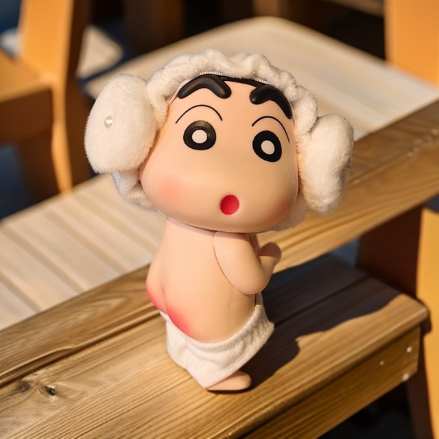 52TOYS Crayon Shin-chan Anime-Figur als Sammlermodell in Multicolor - Bild 1
