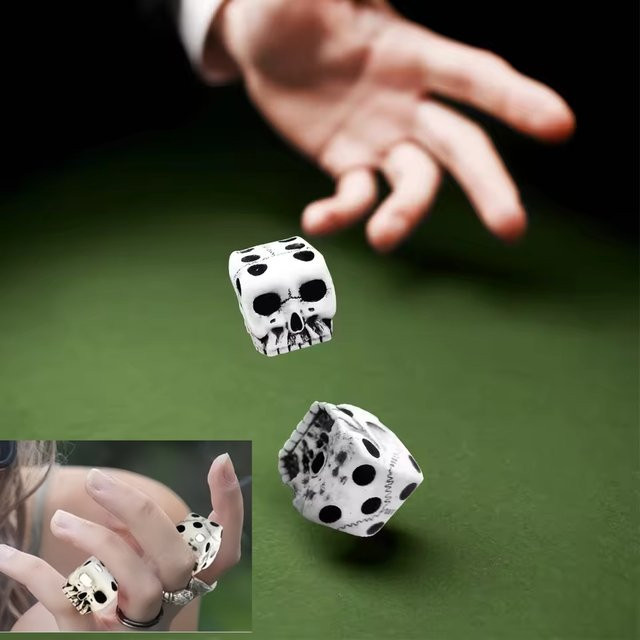 Meade Dungeons and Dragons Halloween-Würfelset, 5-teiliges Set, Weiß - Bild 1