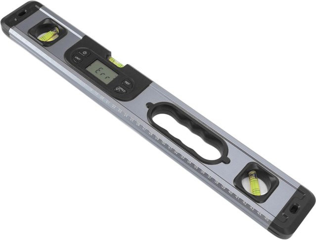 Professionelle digitale Wasserwaage aus Aluminiumlegierung von Meterk in Schwarz und Silber mit 4x90 Grad und 2x180 Grad Messfunktionen - Bild 1