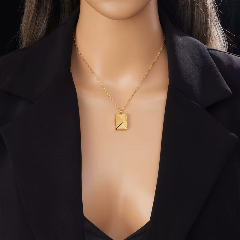 DIEYURO Halskette mit Umschlag Anhänger, Edelstahl, Gold, Damen - Bild 3