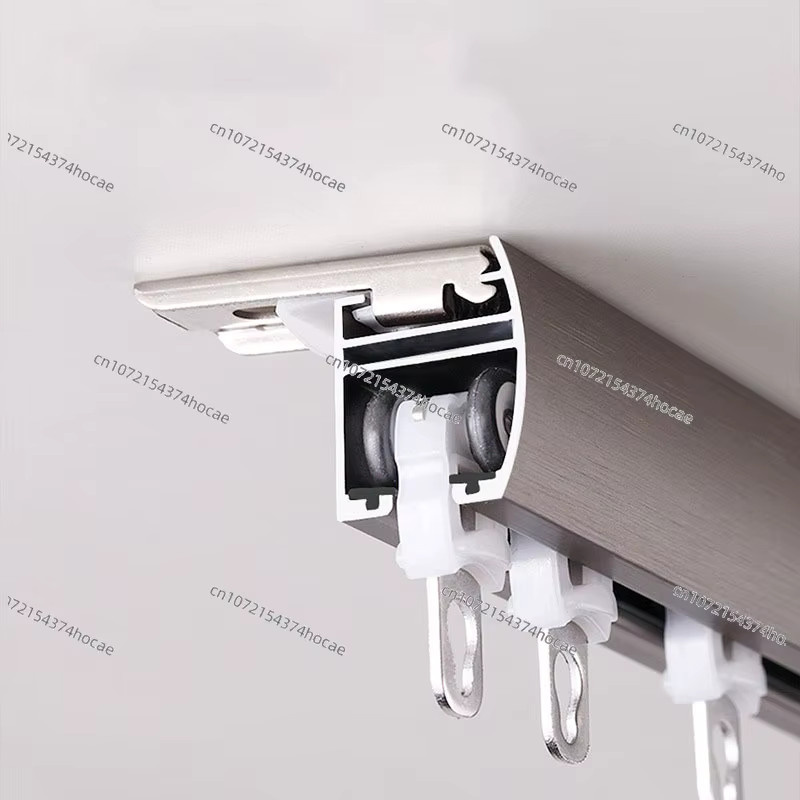 Anpassbare Aluminium-Gardinenschiene in Weiß für die Wandmontage mit geräuscharmem Gleitverschluss und Lichtschutz - Bild 1