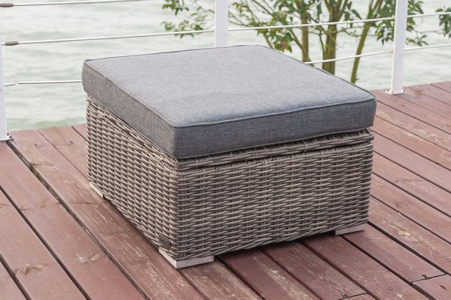 OUTFLEXX Hocker aus Polyrattan in Grau mit verstellbarer Sitzfläche und wasserfester Kissenbox, B/T/H: 70 x 70 x 35 cm - Bild 1