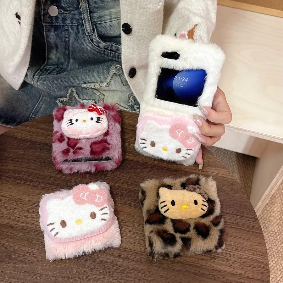 Niedliche Hello Kitty Handyhülle aus warmem Plüsch für Samsung Galaxy Z Flip 7, 6, 5, 4, 3 - Bild 3