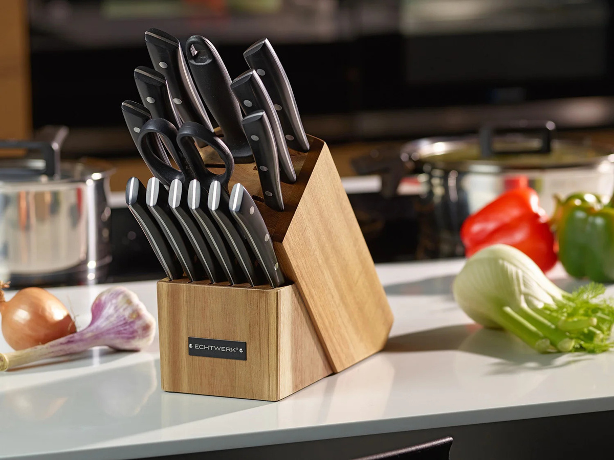 ECHTWERK Messerblock Premium 15-teiliges Set aus Edelstahl und Holz in Braun mit Santoku-Messer - Bild 2