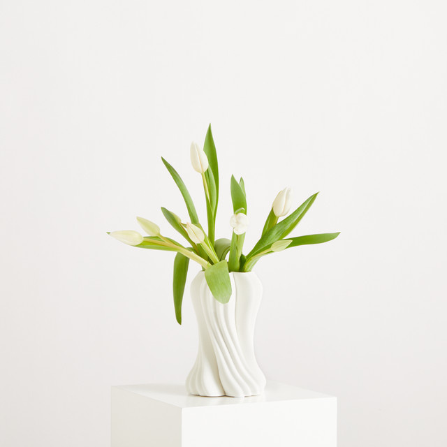Minimalistische Keramikvase BLUME2000 in Weiß im 3D-Druck-Design für den Tisch - Bild 1