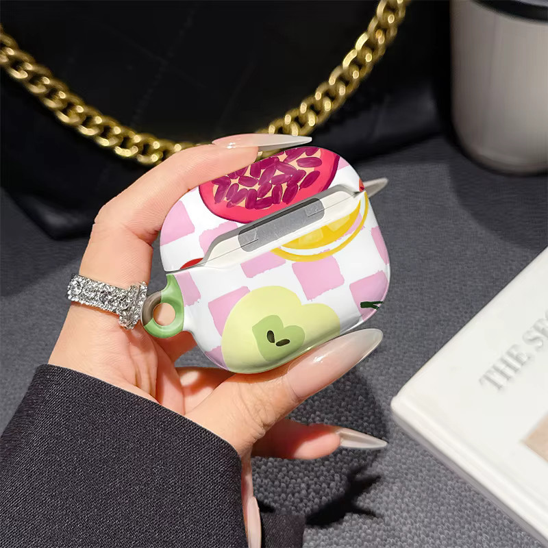 Potdemiel Schutzhülle für Apple AirPods Pro mit buntem Früchte-Schachbrettmuster in Rosa und Multicolour - Bild 3