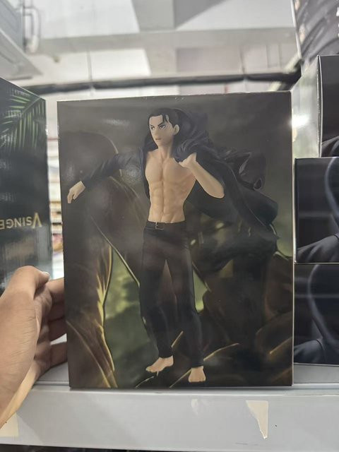 Fashnics Eren Yeager Attack on Titan Figur, 15cm, grau - Bild 1