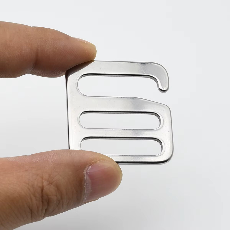 CLOXY Edelstahl-Einsteller mit quadratischer Schnalle und 6-förmigem Hakenverschluss in Silber für dein DIY-Lederhandwerk und Gurtband-Zubehör - Bild 3