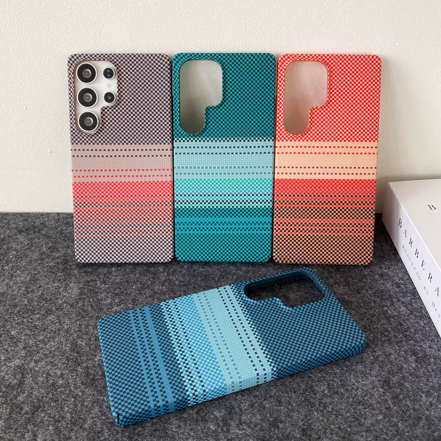 Sunset Ultra Thin Magnetische Schutzhülle mit Carbon Fiber Textur für Samsung S25 S24 S23 Ultra Plus in Orange Multicolour mit Wireless Charging Unterstützung - Bild 2