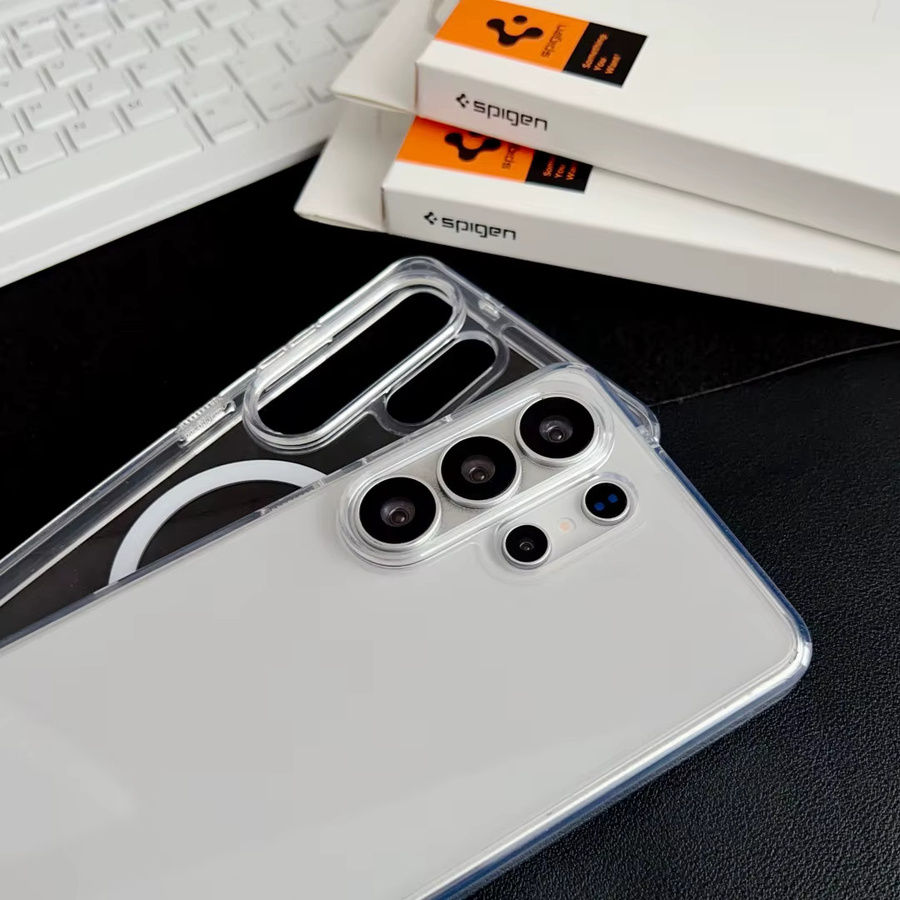 Spigen Matte Magnetische Kristallklare Handyhülle für Samsung S26 Ultra, S25 und S24 Plus in Transparent mit Stoßfestem Schutz und Unterstützung für kabelloses Laden - Bild 5
