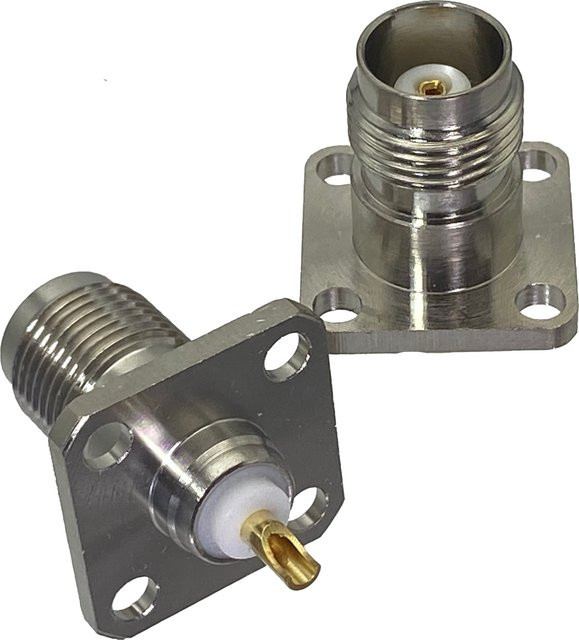 TNC-Stecker mit 4-Loch-Flansch und Lötbecher zur Panel-Montage, gerade HF-Koaxial-Buchse, Farbe: Silber - Bild 1