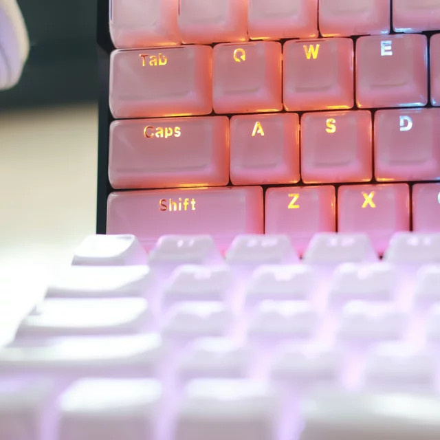 AEVYVKV Jelly Crystal Tastenkappen in Rosa, 135 Tasten MDA Profil für mechanische Tastaturen im Alice-Layout, durchscheinend - Bild 1