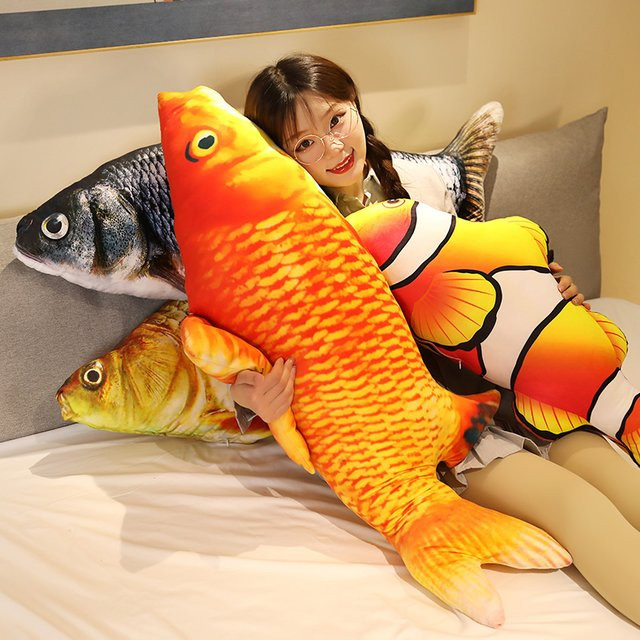 MIAOOWA Gold Fisch Plüsch Spielzeug, Karpfen Plüsch Kissen, Orange, Bunt / Mehrfarbig - Bild 1