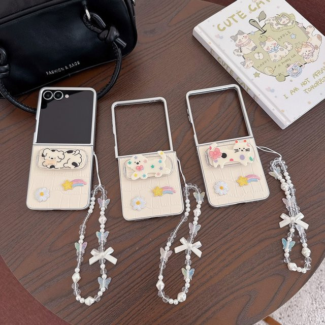 Stoßfeste JINHR Handyhülle mit niedlichem Welpen-Design und Spiegelhalterung für Samsung Galaxy Z Flip 3, 4, 5, 6, 7 in Weiß inklusive Lanyard - Bild 1