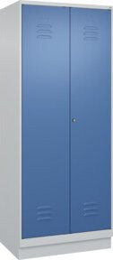 C+P Spind Classic PLUS mit Sockel, 2 Abteile, Fernblau (RAL 5023) und Grau, mit Zylinderschloss, H x B x T: 195 x 80 x 50 cm - Bild 1