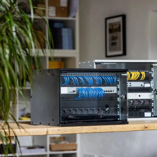 HMF Serverschrank Netzwerkschrank 19 Zoll 7HE Schwarz unmontiert - Bild 1