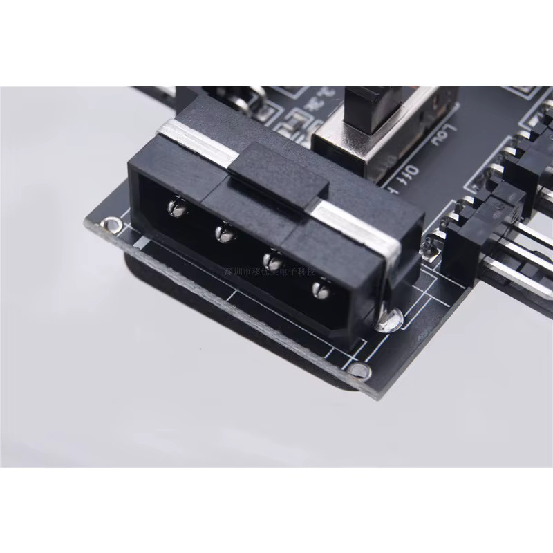 Ninth World Computergehäuse Lüfter Hub 8-Wege 3-Pin-Controller mit PWM-Temperaturregelung in Schwarz - Bild 4