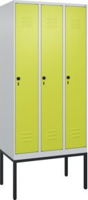 C+P Spind Classic PLUS Garderobenschrank mit 3 Abteilen, Gestell aus Stahl, H x B x T: 212 x 90 x 50 cm - Bild 1