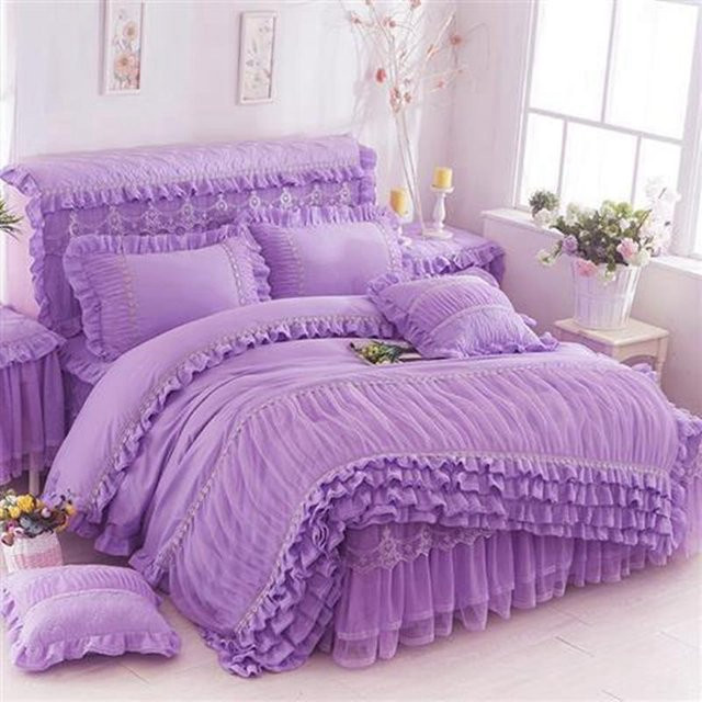 Luxus Bettwäscheset mit Spitze von Bin Chi Textiles in Lila, bestehend aus 1 Bettbezug und 2 Kissenbezügen, B/H: 150 x 200 cm - Bild 1