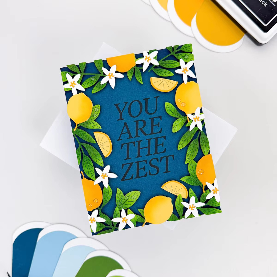 Bäume Haus Essentials Bastelschablone für DIY-Grußkarten und Sammelalben, Multicolor, Kunststoff - Bild 1