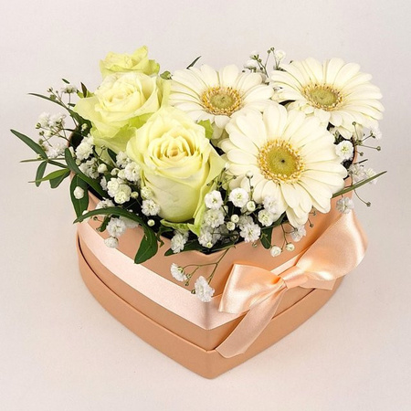 Box Singapur Arrangement Rose Gerbera Gypsophila White