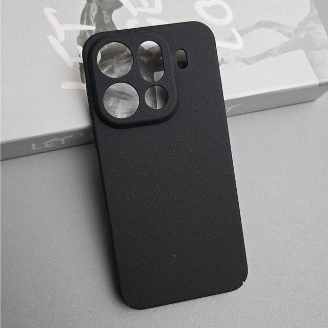 Oppo Find X9 Pro Schutzhülle aus mattiertem Hart-PC in Schwarz mit Kameraschutz und Anti-Fingerabdruck-Funktion - Bild 1
