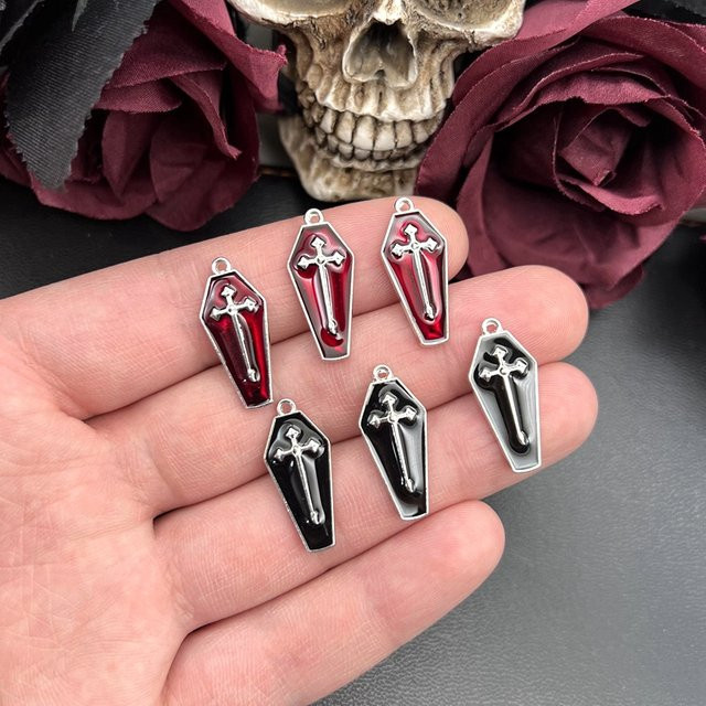 LKLRYWBD Anhänger Emaille Halloween, Vampir Kreuz Sarg, Silber, Unisex - Bild 1