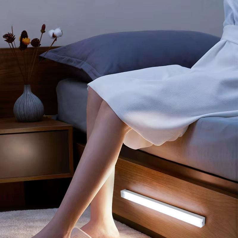 Kabellose LED Bar Licht mit Bewegungsmelder und USB-Wiederaufladung, Magnetische Schranklampe als Nachtlicht für Küche und Möbel, Weiß - Bild 3