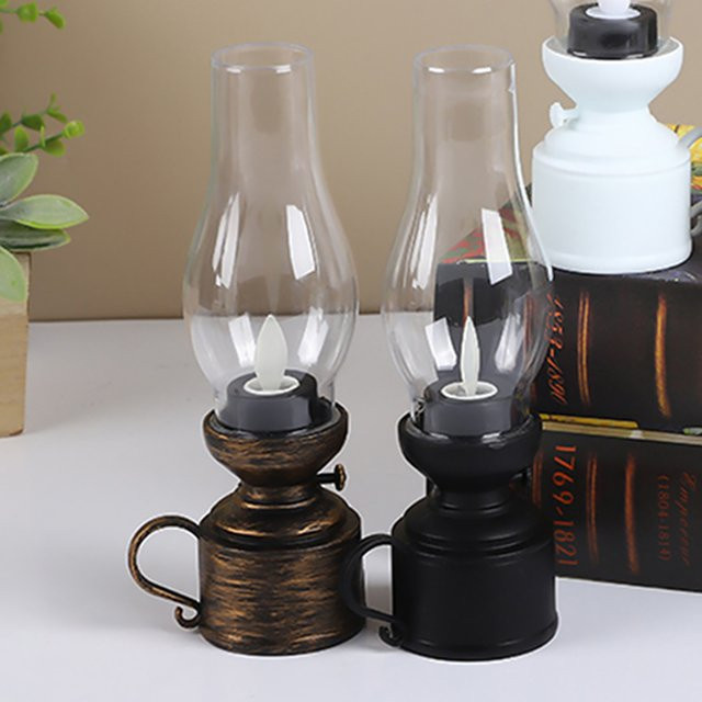 DOORSACCERY Vintage Kerosin Lampe als LED Nachtlicht mit flammenloser Kerzenfunktion für Halloween und antike Dekoration - Bild 1
