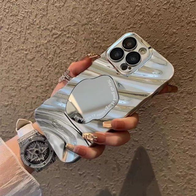 Stilvolle iPhone Schutzhülle mit integriertem Make-up-Spiegel in Silber für Apple iPhone 12 - Bild 1