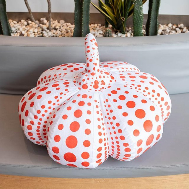 Yiran Health & Beauty Yayoi Kusama Kürbis Plüschkissen mit Wellenpunkt Design, buntes Kuscheltier für Kinder und Dekoration, Höhe: 20 cm - Bild 1