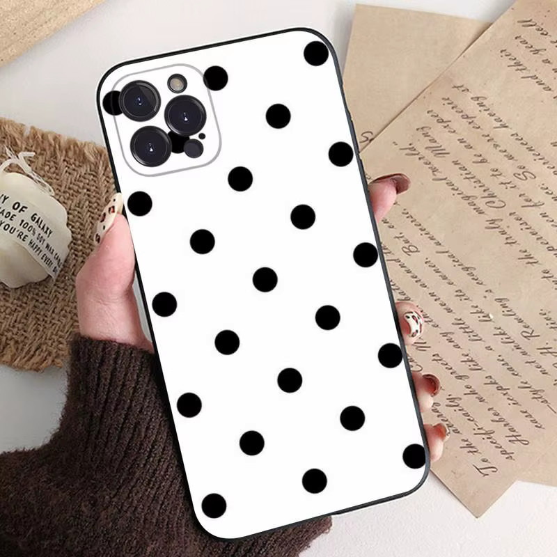 Stoßfeste und rutschfeste Handyhülle mit schwarz-weißem Punktmuster für iPhone 11 bis iPhone 16 Pro Max, Mini, Plus und SE - Bild 2