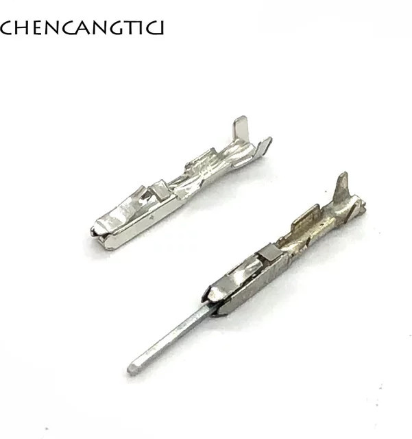 5 Stück Crimp-Anschlussklemmen Kfz-Kabelverbinder mit männlichen und weiblichen Metallstiften 0,6 mm in Grau und Silber für BMW VW Toyota 928999-1 928918-1 von aimonon - Bild 1