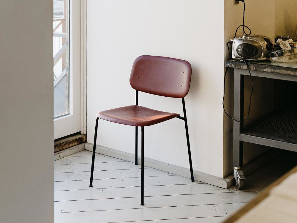 HAY Soft Edge 40 Stuhl in Rot mit Eichen-Sperrholz und Stahl in minimalistischem Design - Bild 2
