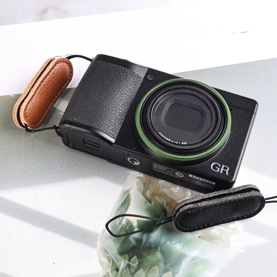 Ricoh Kamera-Zubehör Set mit farbenfrohem Handhebeseil und Ringschnalle für Ricoh GR, GR2, GR3 und GR3X in Multicolour - Bild 3