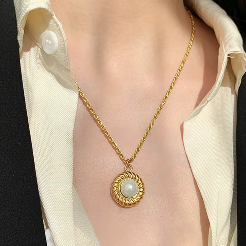 CARLIDANA Halskette und Ohrringe, Edelstahl, Gold, Perle, Damen - Bild 3