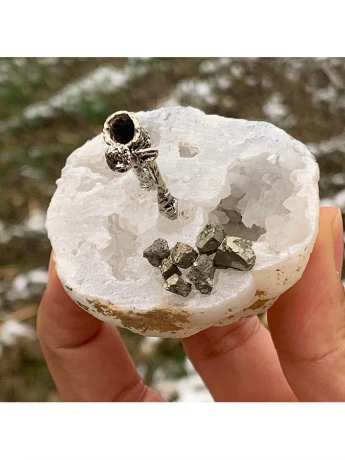 CrystalHola Kristall-Miner Ornament aus Naturstein in Weiß für dein Zuhause oder Arbeitszimmer - Bild 6