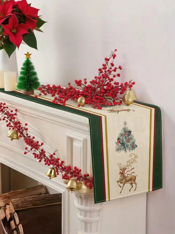 JIT Tischläufer mit Weihnachtsmotiv Rentier und Baum in Grün, Rot und Gold, rechteckig, B/H: 45 x 30 cm - Bild 2