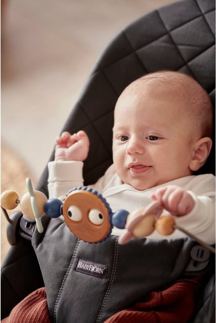 Babybjörn Spielbügel für Babywippe Holzgesicht Blumen ab der Geburt - Bild 1